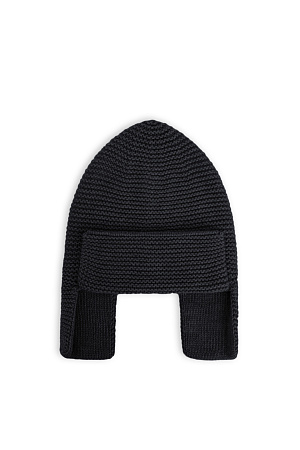черный Трикотажная шапка-ушанка с широким отворотом. Модель выполнена из пряжи с добавлением шерсти альпака.
