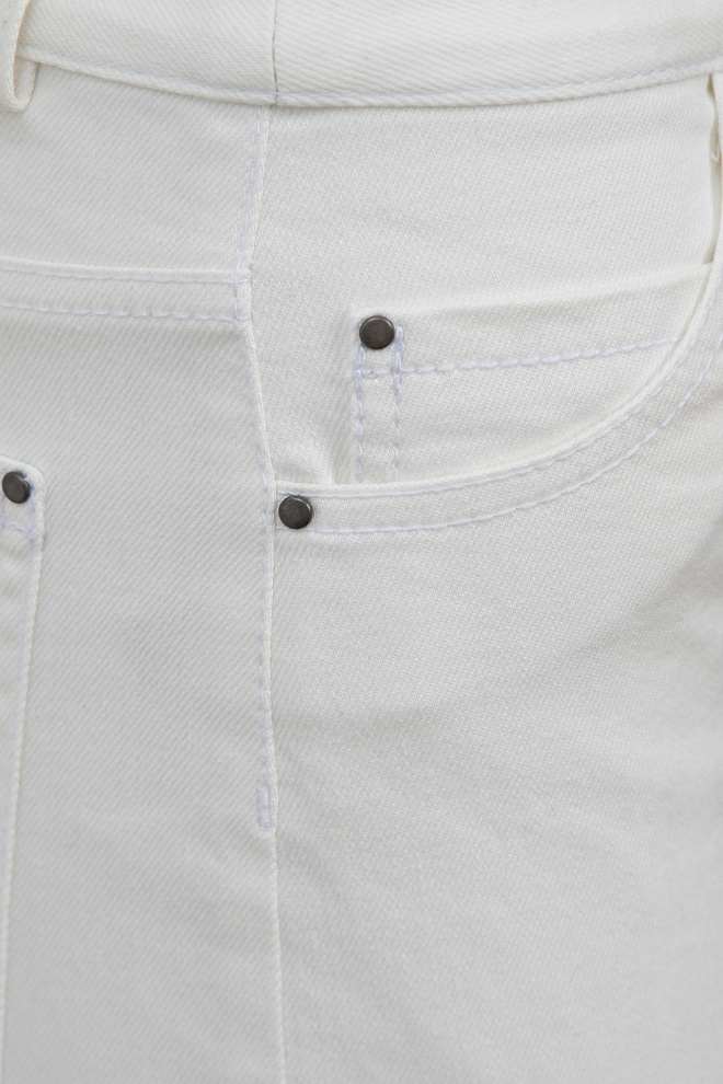 Джинсы с асимметричной застежкой