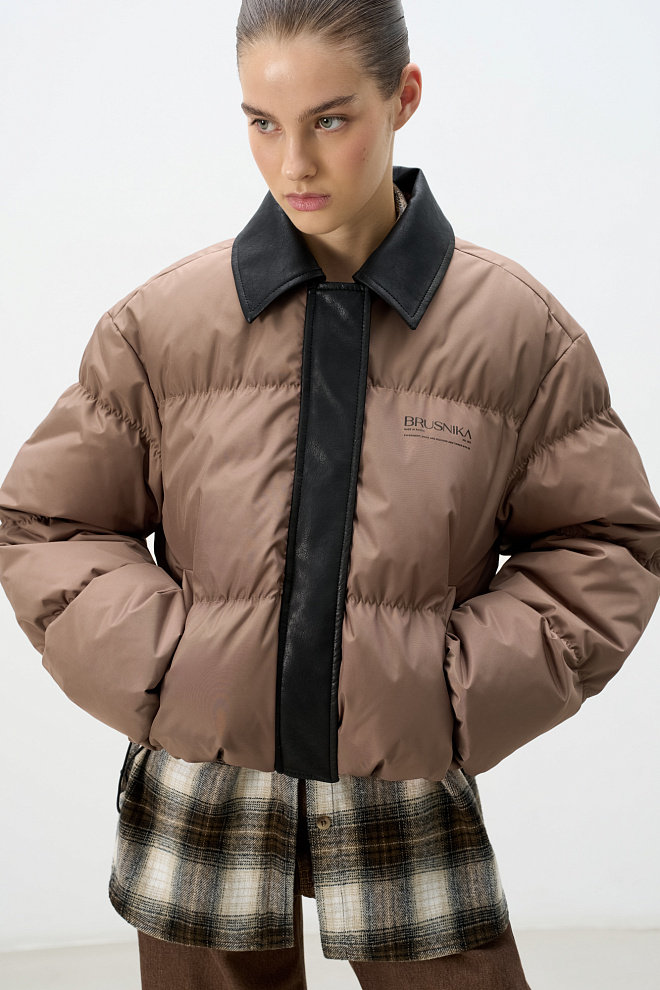 Пуховик с отложным воротником из экокожи