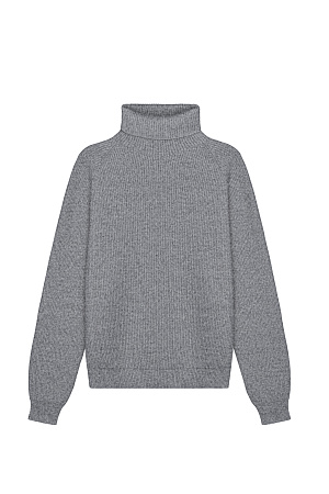серый Трикотажный джемпер из шерсти и кашемира. Модель свободного силуэта с аккуратным воротником-стойкой и рукавом формы реглан. Низ изделия и манжеты рукавов выполнены на резинке.