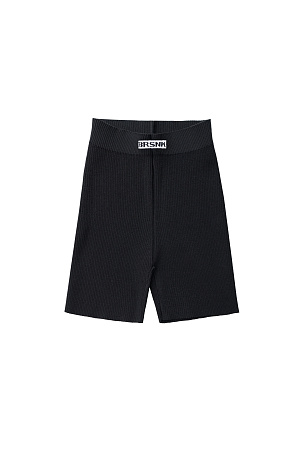 черный Трикотажные велосипедки из вискозы. Модель с эластичным поясом и&nbsp;&nbsp;жаккардовым ярлыком. Изделие выполнено в рубчик. Дополнить образ можно топом в таком же стиле.