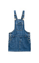 Джинсовый комбинезон из 100% хлопка. Модель с короткой юбкой, шлевками на поясе для ремня, боковыми и задними карманами.Бретели регулируются по длине. 