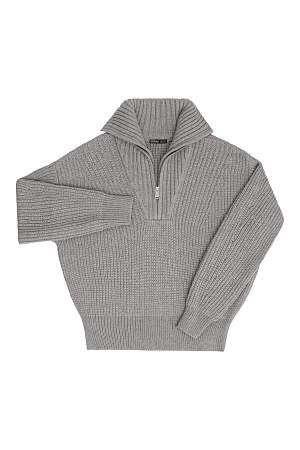 серый Трикотажный джемпер с шерстью альпака. Модель свободного силуэта со спущенной линией плеча и высоким воротом. Застежка на молнию, края изделия в рубчик.