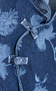 Джинсовый жилет ципао из 100% хлопка с цветочным принтом, выполненным лазером. Модель приталенного силуэта с невысоким воротником-стойкой.