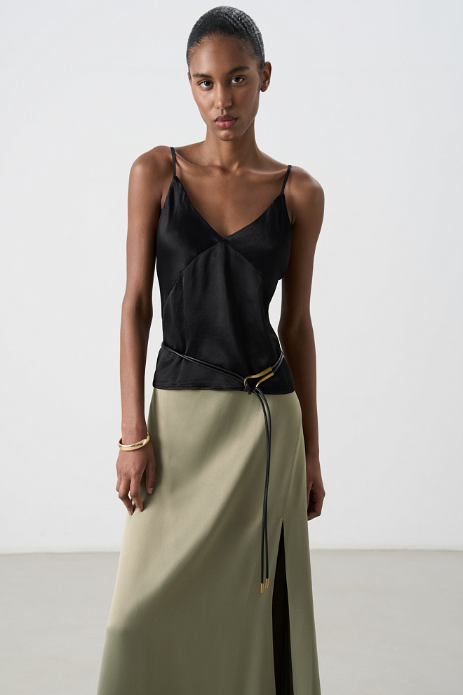 Топ из атласной вискозы