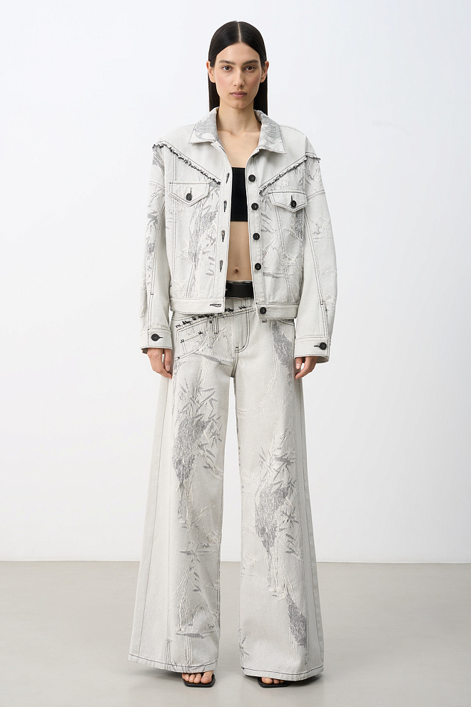 Расклешенные джинсы с принтом