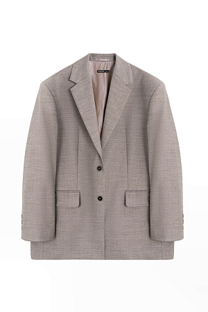 бежевый Классический жакет из фланели. Модель прямого кроя с лацканами и прорезными карманами с клапанами. Застежка на две пуговицы. Изделие на подкладке.