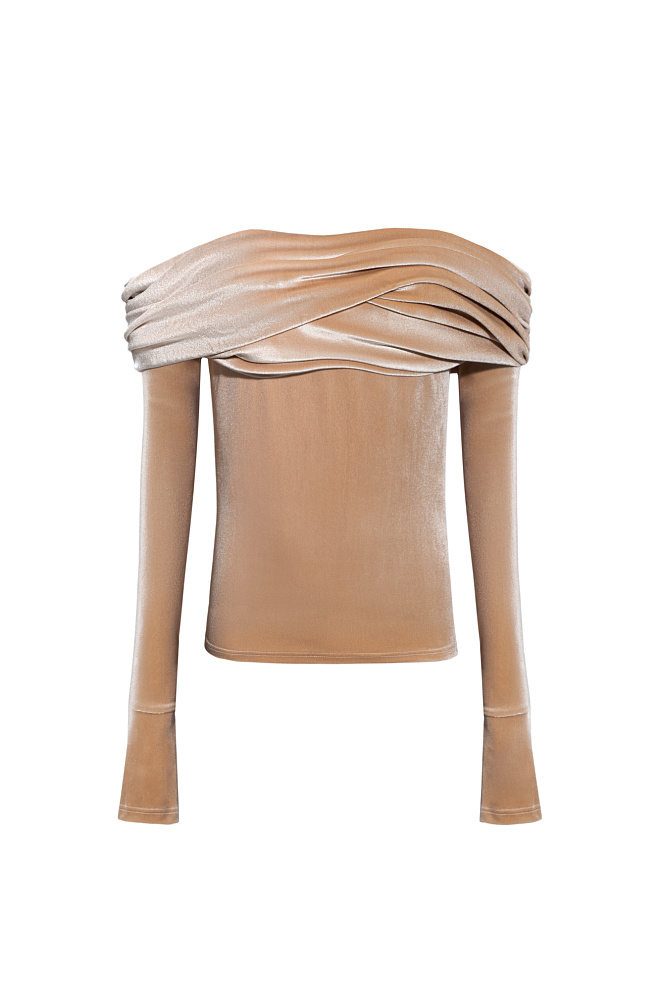 Бархатный топ с открытыми плечами