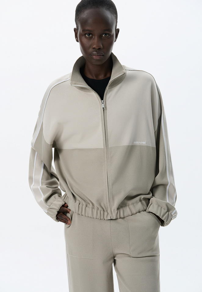 Спортивный бомбер