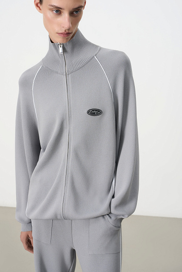 Спортивный бомбер из вискозы
