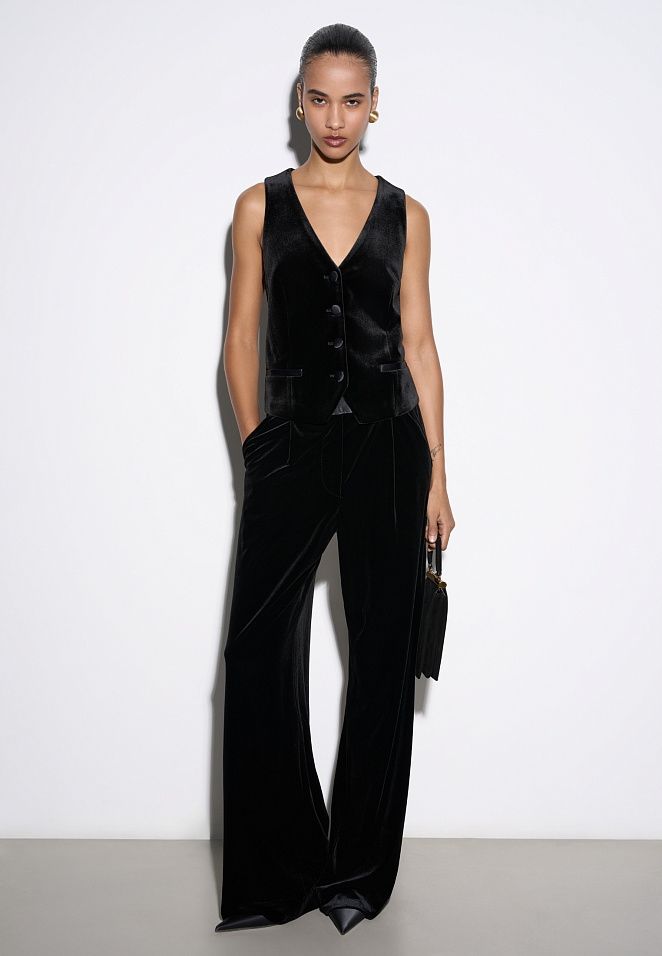 Бархатный жилет