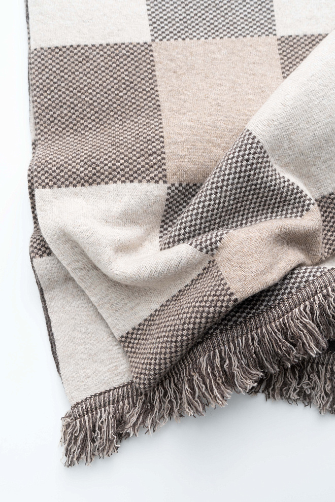 Палантин в клетку