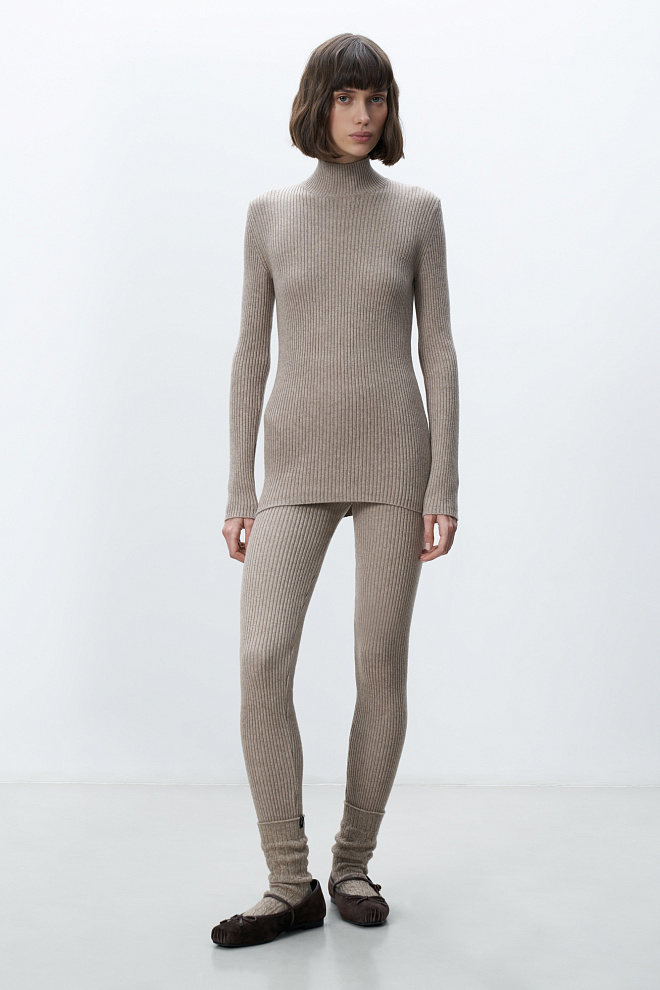 Водолазка с воротником-стойкой