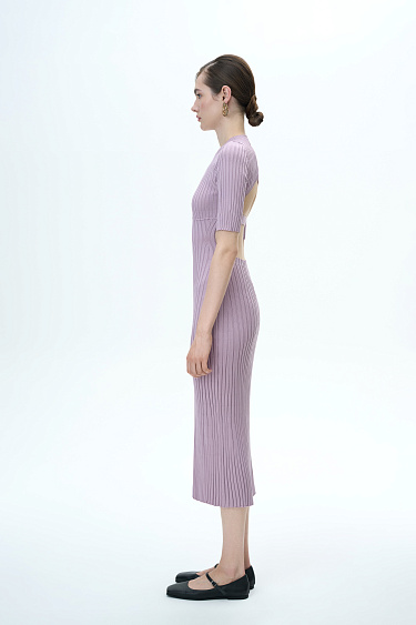 Платье с открытой спиной