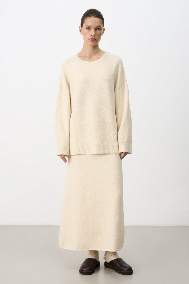 Джемпер со спущенной линией плеча