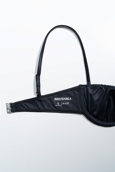 Лиф купальника с формованными чашками