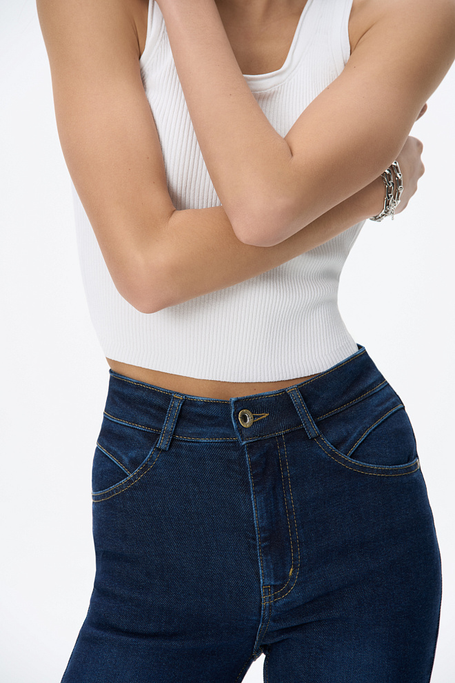 Джинсы слим фит с высокой посадкой