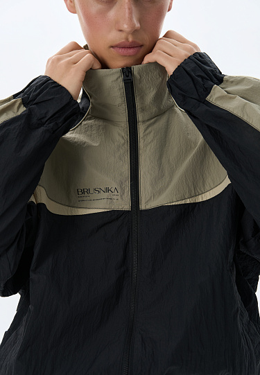 Олимпийка-колорблок из нейлона