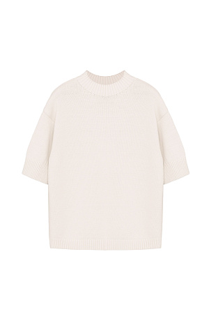 бежевый Трикотажная футболка из хлопка. Модель свободного силуэта со спущенной линией плеча, коротким рукавом и круглым вырезом горловины. Воротник, манжеты рукавов и низ изделия выполнены в широкий рубчик.