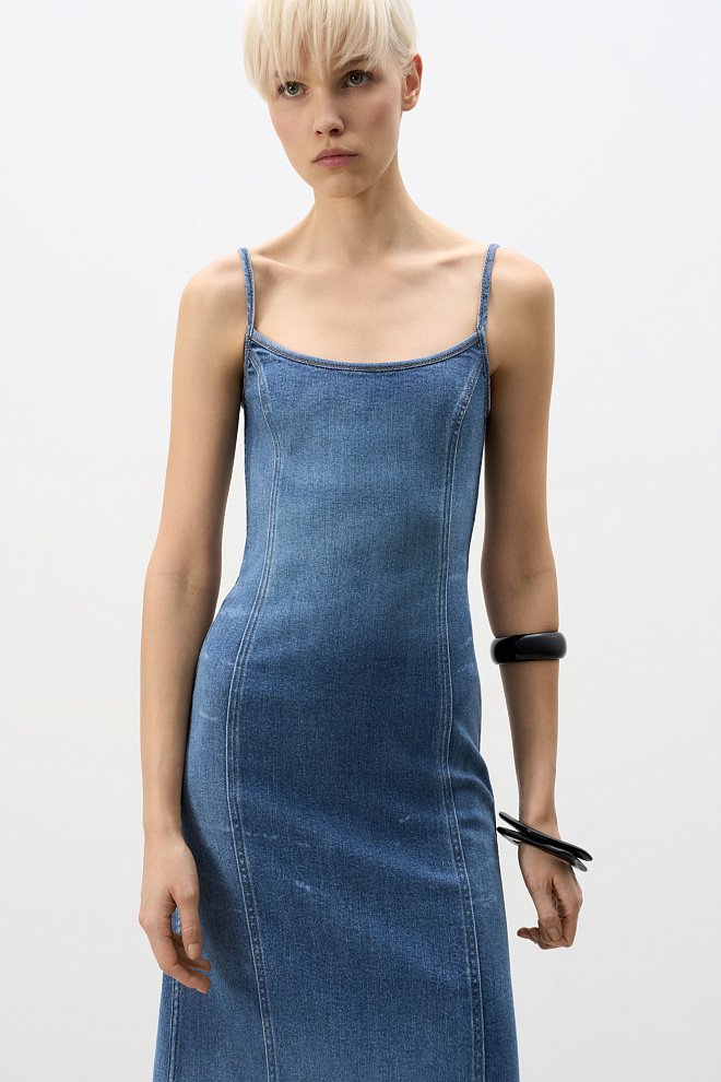 Джинсовое платье миди