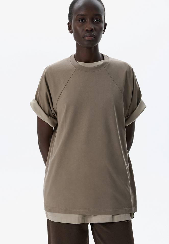 Футболка с рукавом реглан