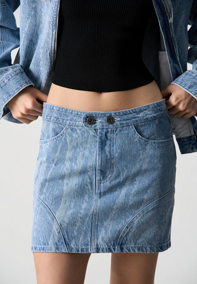 Джинсовая юбка длины мини 