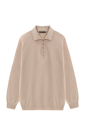 бежевый Трикотажный джемпер из кашемира и шерсти. Модель прямого силуэта со спущенной линией плеча и воротником поло на пуговицах. Манжеты рукавов и низ изделия выполнен в рубчик.