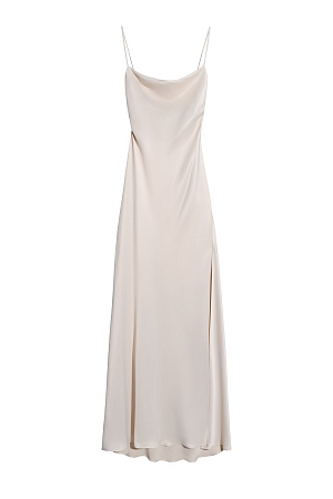 молочный Атласное платье-комбинация длины миди из 100% вискозы. Модель приталенного силуэта, с высоким разрезом сбоку и открытой спиной,&nbsp;&nbsp;Изделие выполнено на тонких регулируемых бретелях. 