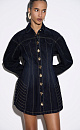 Платье длины мини из флокированного денима - 100% хлопка с имитацией бархатной текстуры. Модель приталенного силуэта с акцентной строчкой, с длинным рукавом и отложным воротником. Застежка на декоративные пуговицы.