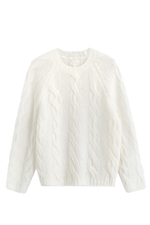 белый Трикотажный джемпер из шерсти и мохера. Модель свободного силуэта со спущенной линией плеч, объемными рукавами и круглым вырезом горловины. Изделие декорировано фактурной вязкой в виде кос. Края выполнены в рубчик.
