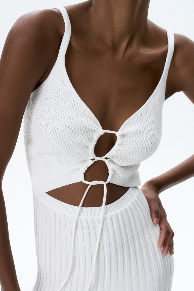 Сарафан с юбкой плиссе и шнуровкой