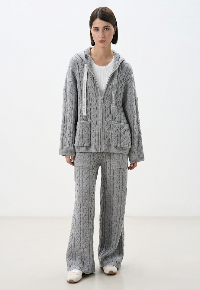 Худи с косами и жаккардом