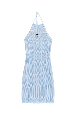 голубой Трикотажное ажурное платье из хлопка. Модель приталенного силуэта, без рукавов, с открытой спиной и вырезом халтер на тонких завязках с бусинами.
