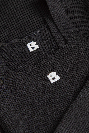 Спортивный топ из вискозы