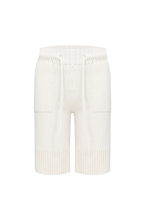 белый Трикотажные шорты из шерсти альпака. Модель свободного силуэта с боковыми карманами и эластичным поясом на кулиске.