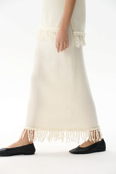 Трикотажная юбка макси из шерсти мериноса с бахромой