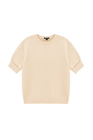 бежевый Трикотажная футболка из хлопка. Рукава с небольшим подворотом и низ изделия в рубчик. 