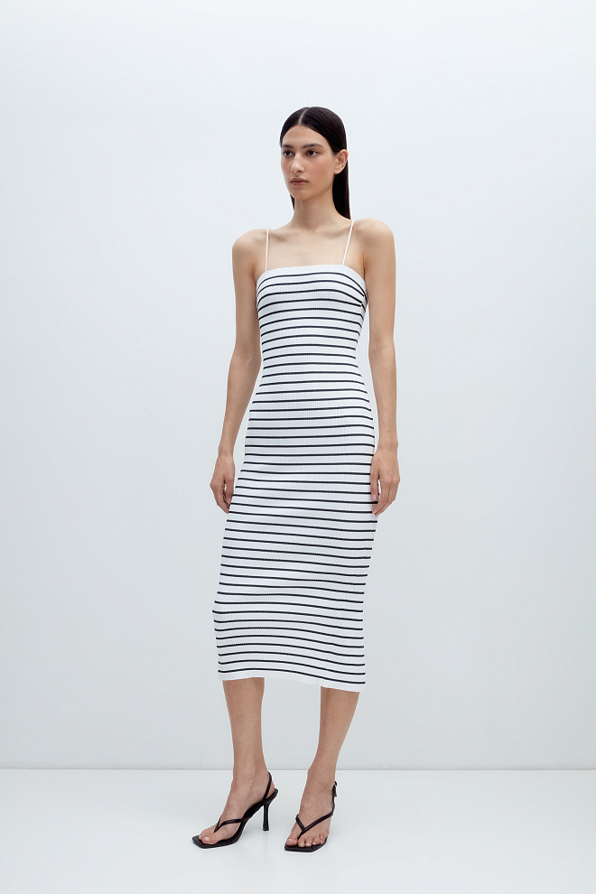 Платье миди с разрезом сзади