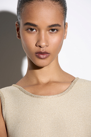 Трикотажное платье миди с люрексом