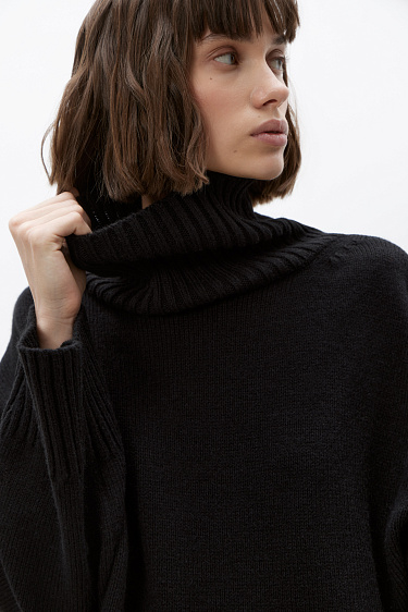 Объемный джемпер из шерсти альпака