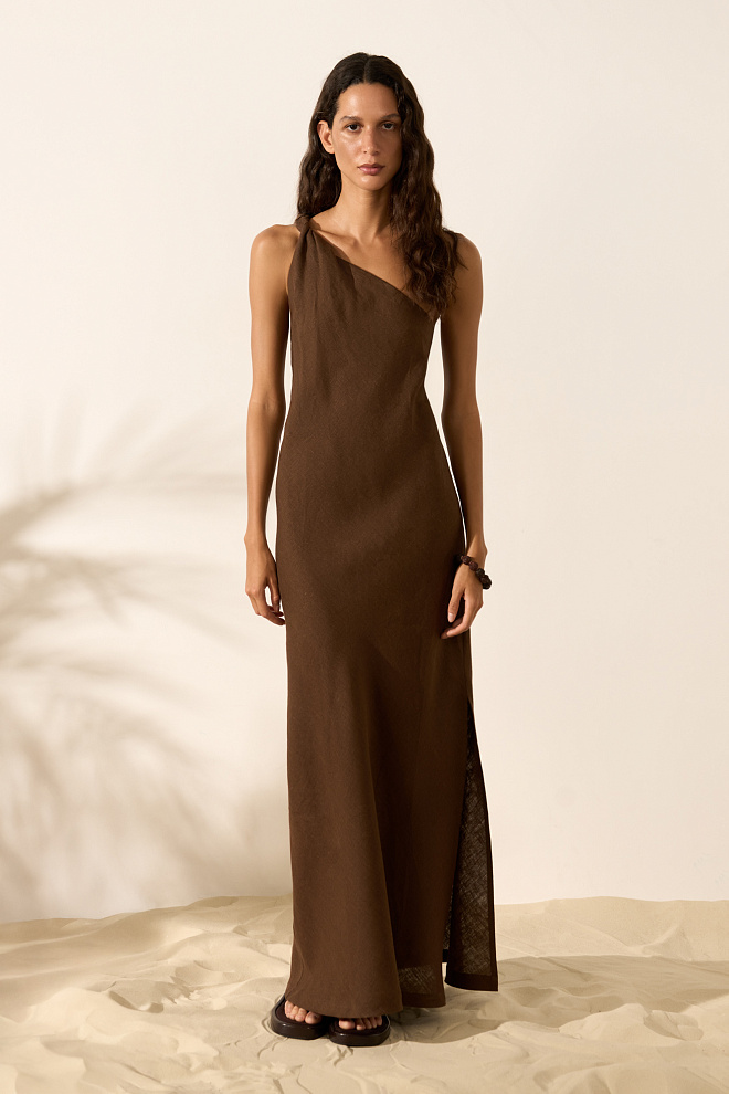 Платье из 100% льна с перекрутом