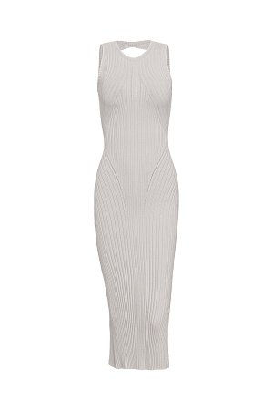 бежевый Трикотажное платье без рукавов. Модель приталенного силуэта с разрезом спереди и перекрученной спинкой.