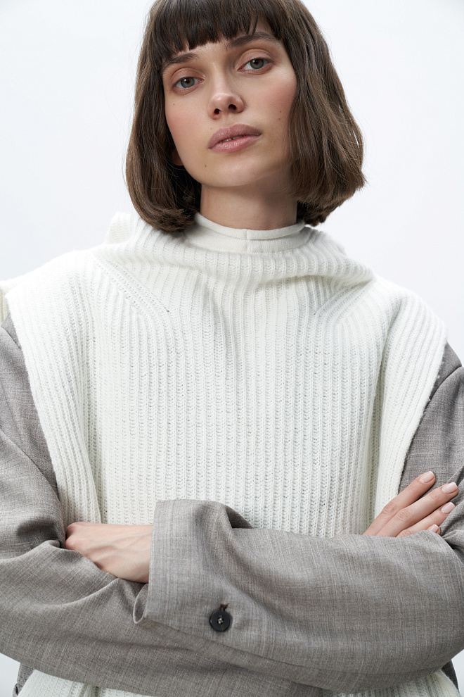 Капор-манишка