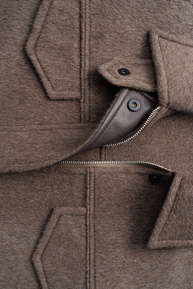 Куртка из 100% шерсти на кулиске