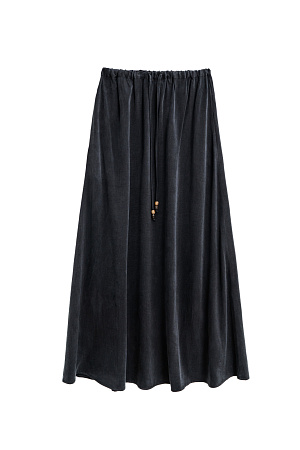 черный Юбка длины макси из купры. Модель свободного силуэта на кулиске с поясом, декорированным бусинами.