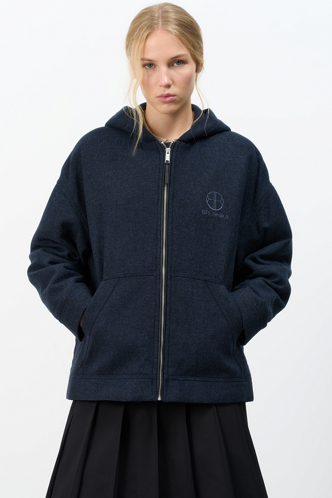 Свободный бомбер с капюшоном 