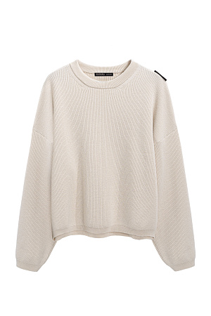 бежевый Укороченный трикотажный джемпер из хлопка с добавлением вискозы. Модель свободного кроя со спущенной линией плеч и круглым вырезом горловины.