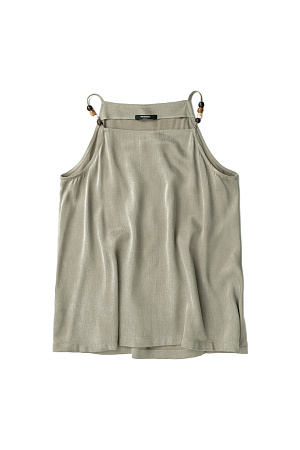 зеленый Топ из купры. Модель свободного силуэта, с прямым неглубоким вырезом, на тонких бретельках, декорированных бусинами.