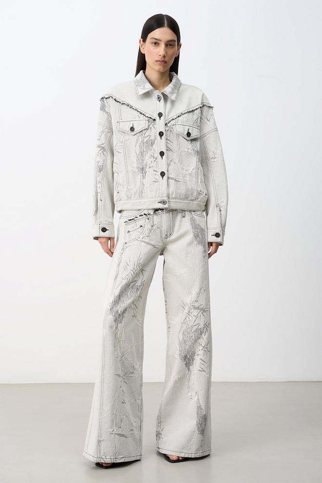 Принтованная джинсовая куртка