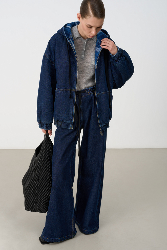 Джинсовая куртка с капюшоном на кулиске